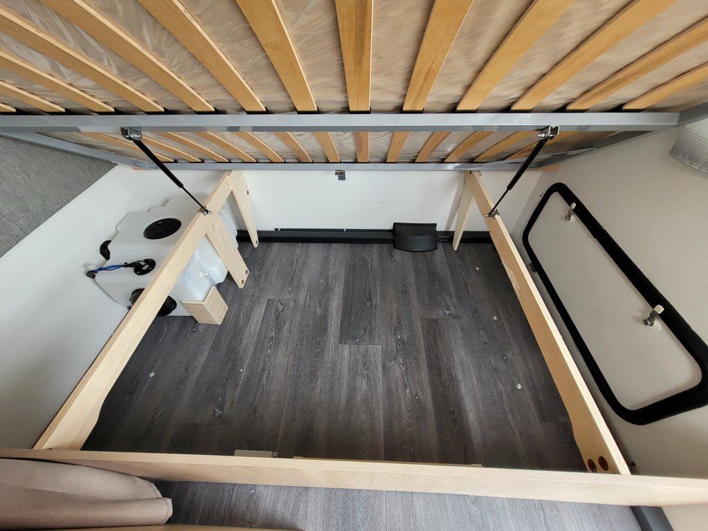 STERCKEMAN 496 PE EASY 21 070€ Auvent ou store extérieur offert pour 1€ Et  Déplace caravane pour 990€ au lieu de 1990€ - auto-caravanes-loisirs