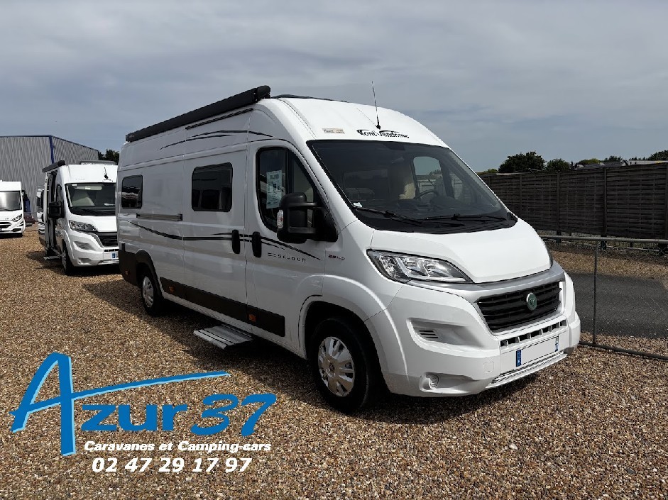 DUO VAN